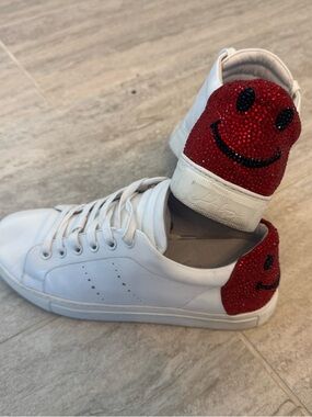 Lola Cruz Leather Sneakers with Red Crystal Smile